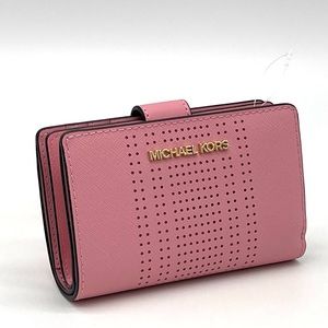 Michael Kors Medium Bifold Zip Corner Wallet